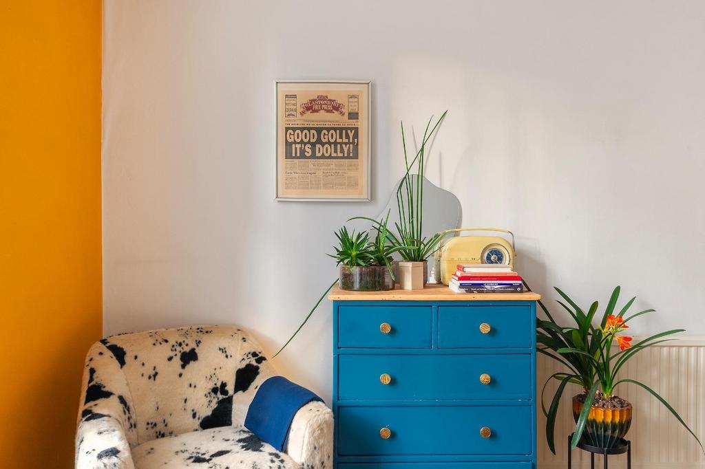 4 C2 SEN - Bedroom A.jpg