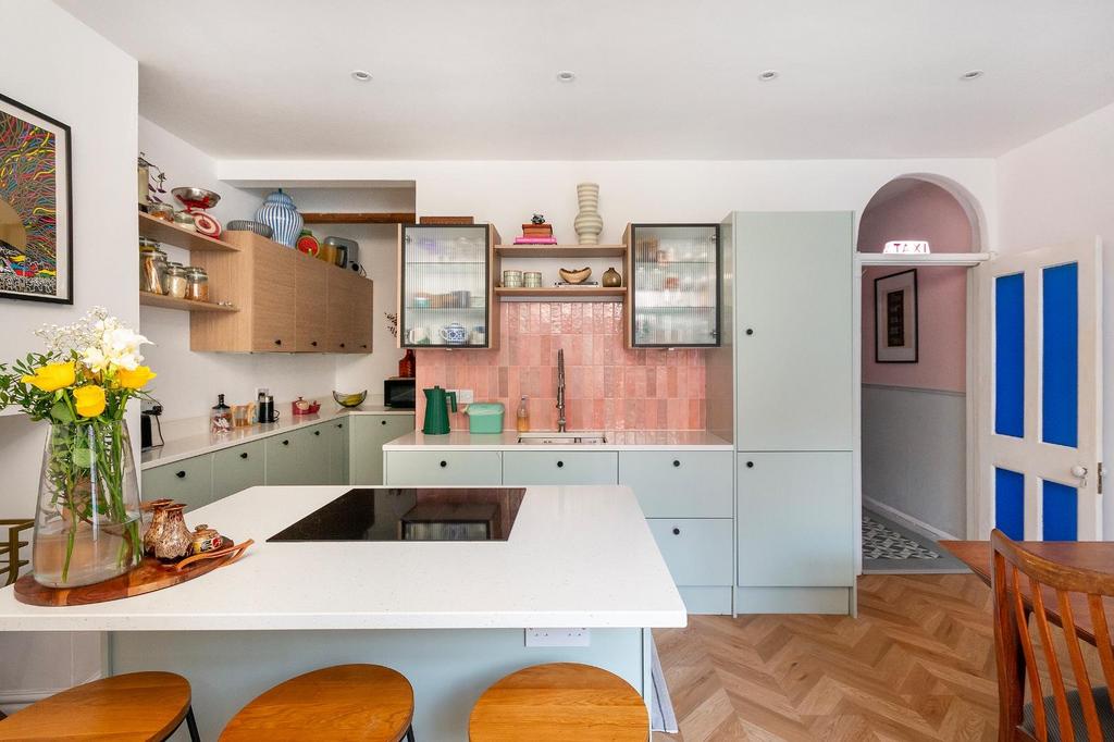 4 C2 SEN - Kitchen Diner J.jpg
