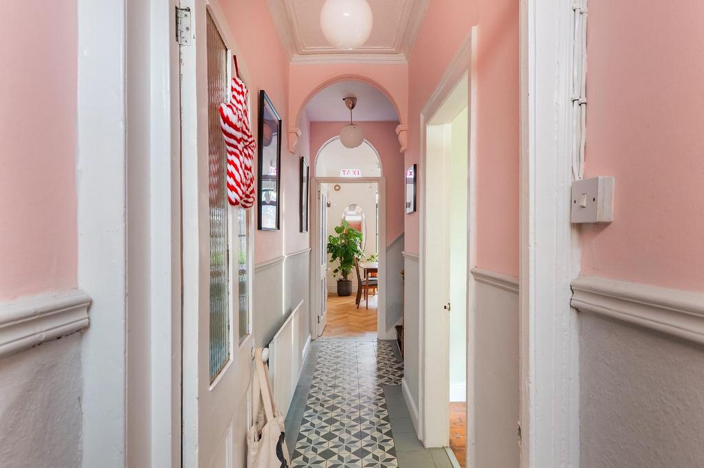 4 C2 SEN - Hallway B.jpg