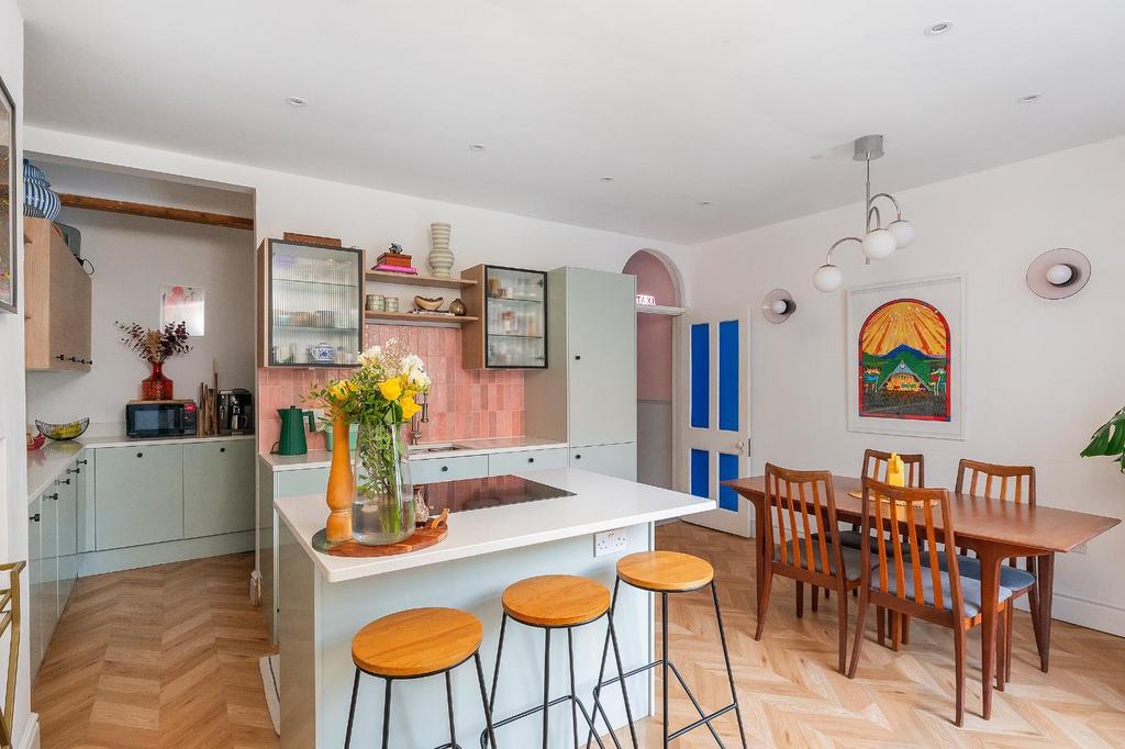 4 C2 SEN - Kitchen Diner H.jpg
