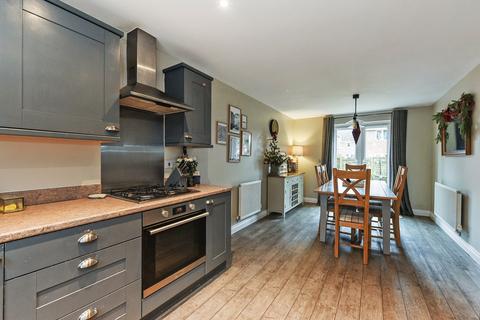 4 bedroom detached house for sale, Winchester Road, Four Marks, Alton, Hampshire