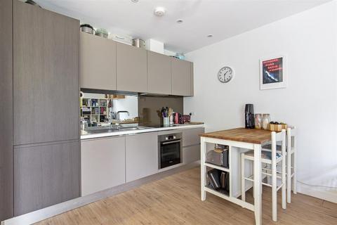 1 bedroom apartment for sale, Chadwell Lane, Hornsey N8