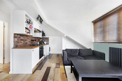 1 bedroom flat for sale, Alexandra Road, London N8