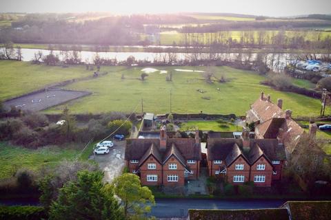 3 bedroom cottage for sale, Hambleden, Henley-On-Thames, RG9