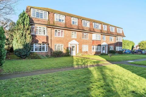 2 bedroom flat for sale, Grosvenor Court, Burpham, GU4