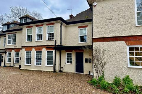 2 bedroom flat for sale, Chipperfield Road, Kings Langley WD4