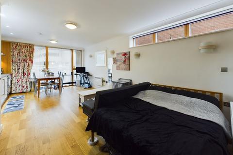 Studio for sale, Byron House, Wellington Street, Cambridge