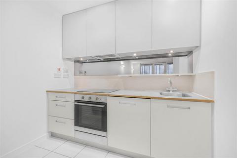 2 bedroom apartment for sale, New River Avenue, London N8