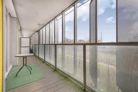 2 bedroom apartment for sale, New River Avenue, London N8