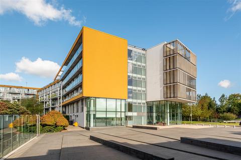 Amazon Apartments, New River Village, Hornsey, N8