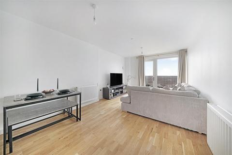 2 bedroom apartment for sale, Hampden Road, London N8