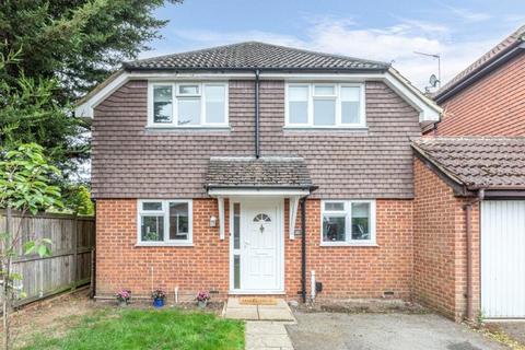 3 bedroom link detached house for sale, Sanway Road, Byfleet, KT14