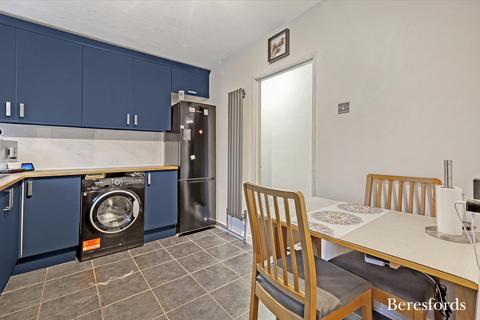 2 bedroom apartment for sale, Eastham Crescent, Brentwood, CM13