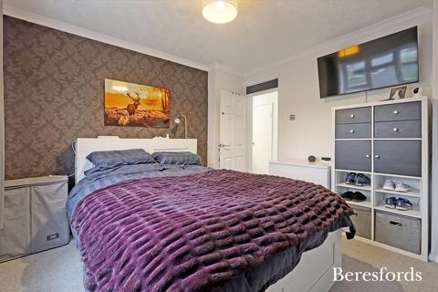 83 Eastham Crescent, Brentwood, CM13 2ET
