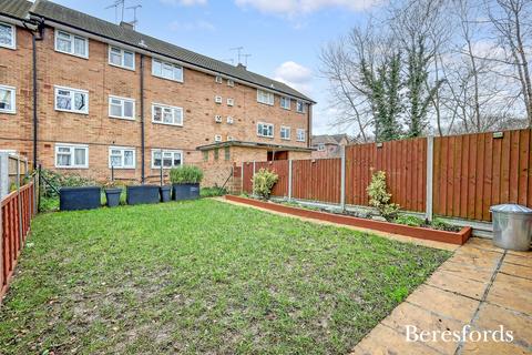 83 Eastham Crescent, Brentwood, CM13 2ET