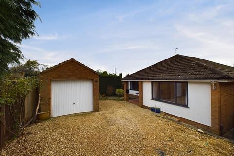 3 bedroom detached bungalow for sale, Blacksmith Lane, Gloucester