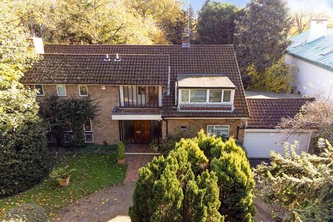 4 bedroom detached house for sale, Ham Farm Road, Richmond, TW10