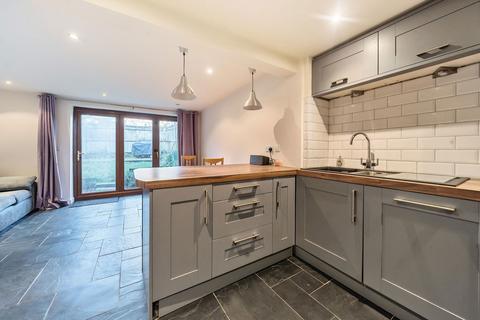 42 Upper Close, Forest Row, RH18 5DX