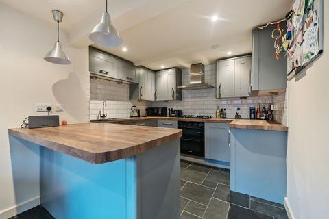 42 Upper Close, Forest Row, RH18 5DX