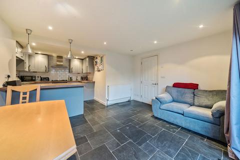 42 Upper Close, Forest Row, RH18 5DX