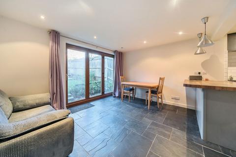 42 Upper Close, Forest Row, RH18 5DX