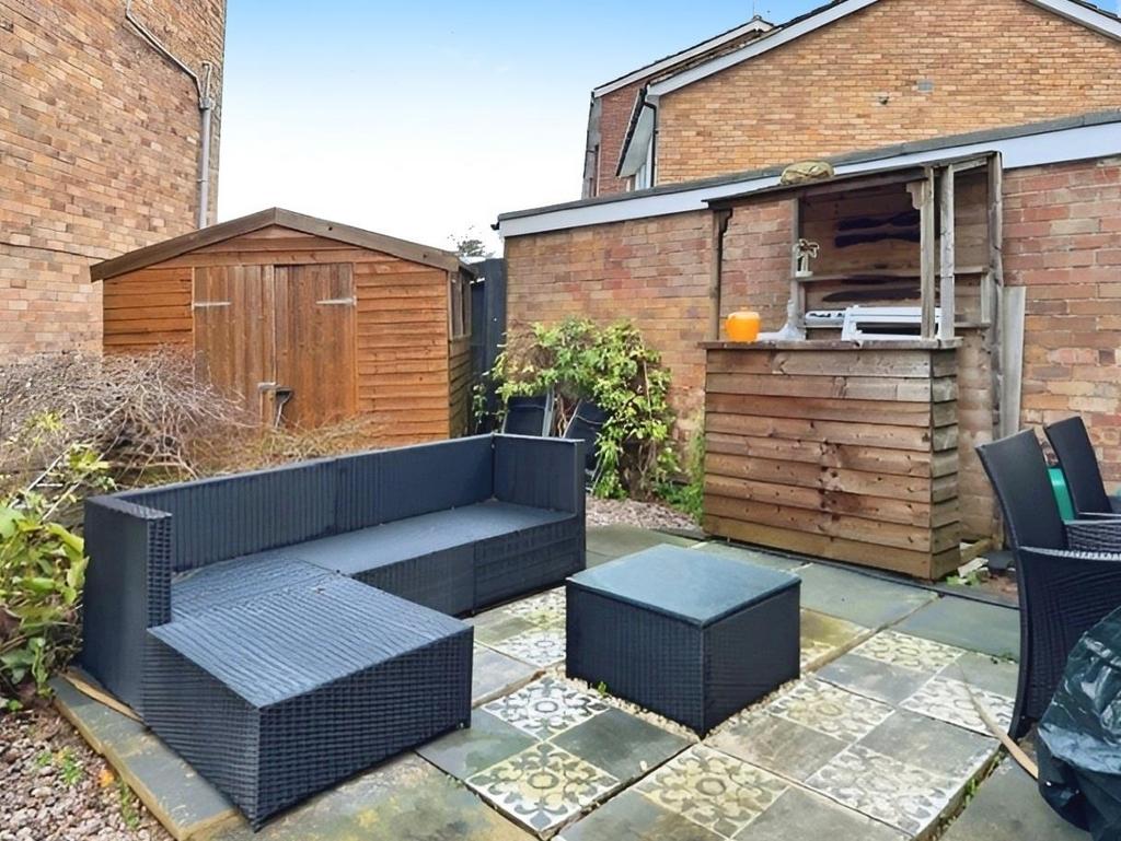 8def36bf-Garden 20 Patio.jpg