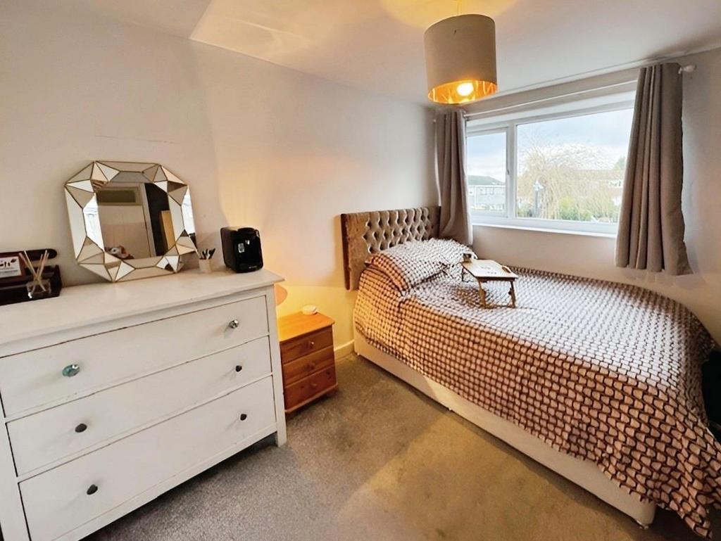 74ae77e5-Bedroom2.jpg