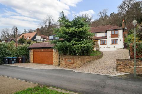 20 Stuart Road, Warlingham, CR6 9JH