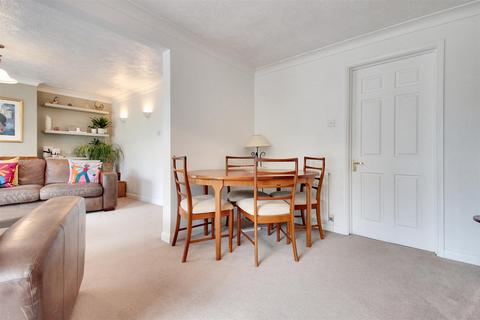 4 bedroom detached house for sale, Goldsmith Road, Worthing