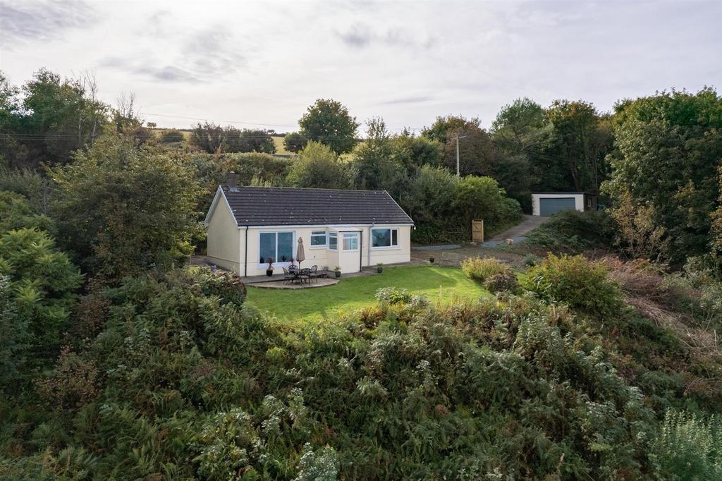 Gwylan Cottage, Poppit, Cardigan - Drone &amp; Elevate