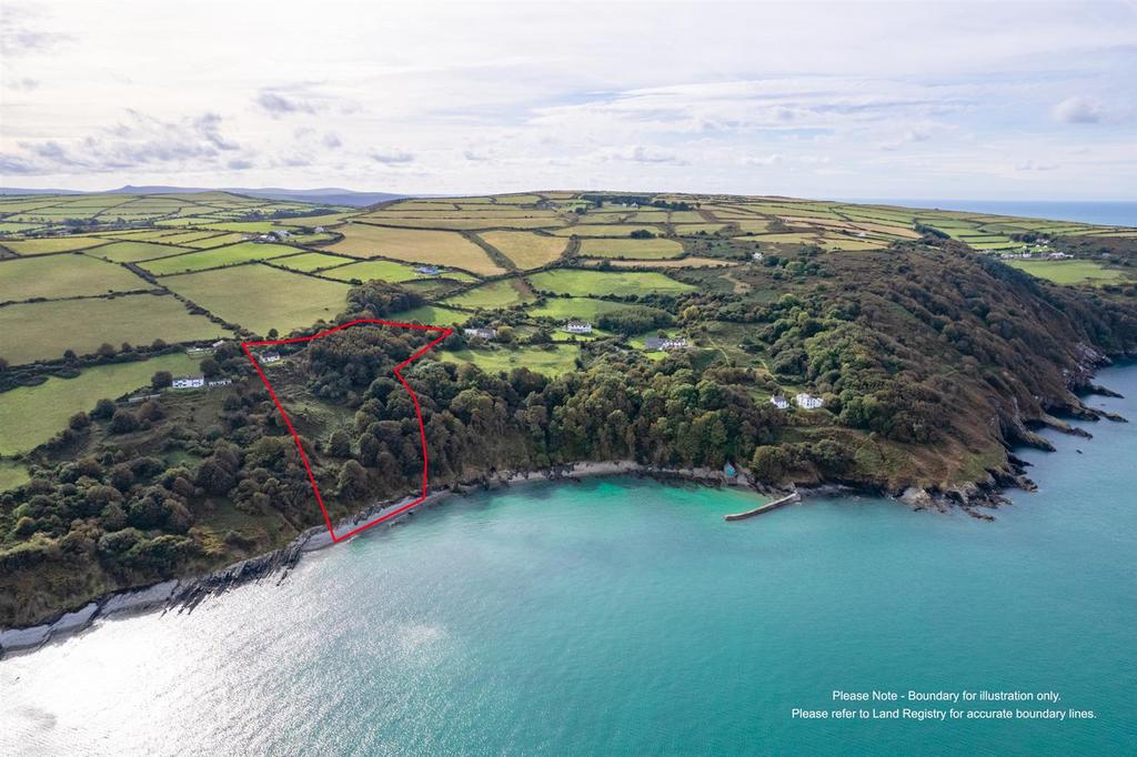 Gwylan Cottage, Poppit, Cardigan - Drone &amp; Elevate