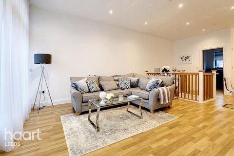 3 bedroom duplex for sale, Mabgate, Leeds