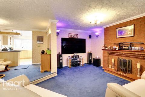 4 bedroom detached house for sale, Hilltop Avenue, Hockley