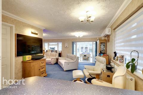 4 bedroom detached house for sale, Hilltop Avenue, Hockley