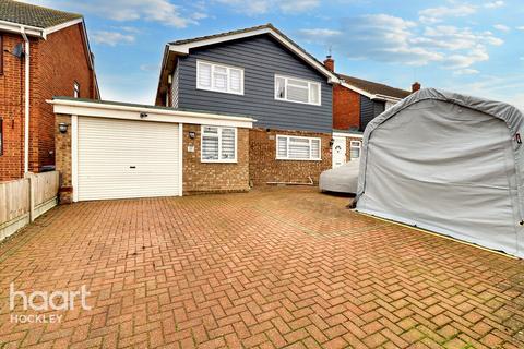 4 bedroom detached house for sale, Hilltop Avenue, Hockley