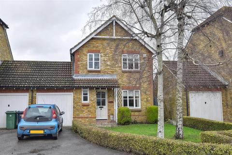 3 bedroom detached house for sale, William Judge Close, Tenterden