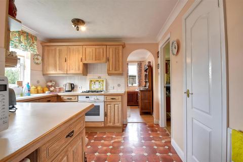 3 bedroom detached house for sale, William Judge Close, Tenterden