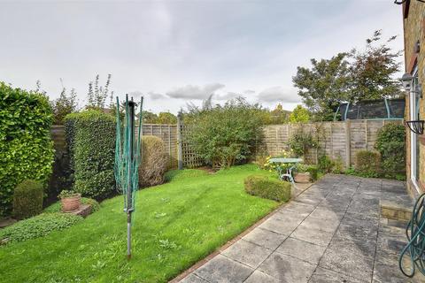 3 bedroom detached house for sale, William Judge Close, Tenterden