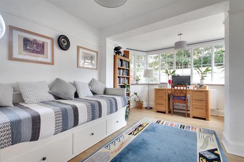 3 bedroom house for sale, Courtlands Way, Worthing