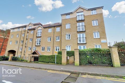 1 bedroom flat for sale, King Georges Close, Rayleigh