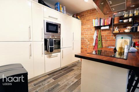 2 bedroom apartment for sale, 2 Crown Street, Leeds