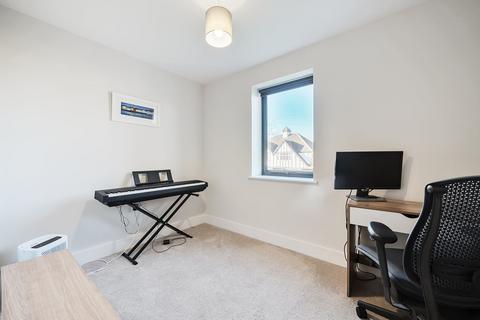 Flat 3, Cherry Blossom Court, 2 Coulsdon Road, Coulsdon, CR5 2LA