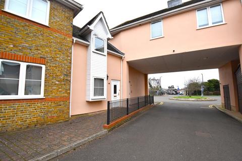 3 bedroom maisonette for sale, Station Approach, Hockley