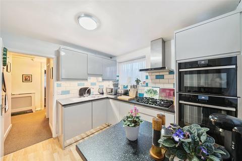 2 bedroom maisonette for sale, Warren Road, Ashford TW15