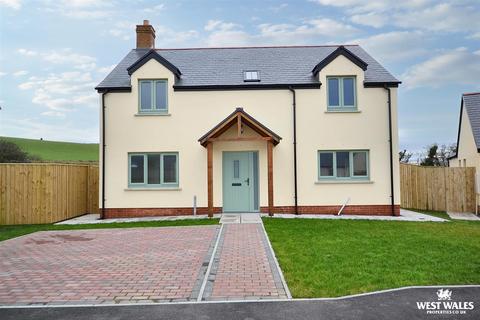 3 bedroom detached house for sale, Rosebush, Maenchlochog, Clynderwen