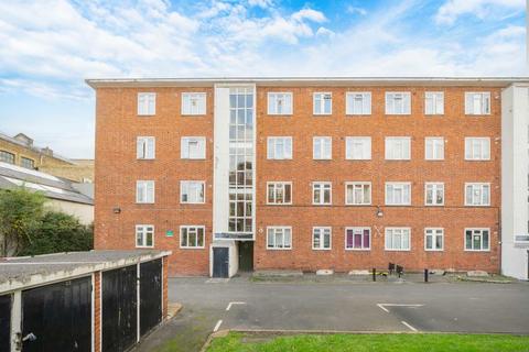 3 bedroom flat for sale, Kilburn Vale, London NW6