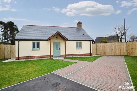 3 bedroom detached bungalow for sale, Rosebush, Clynderwen