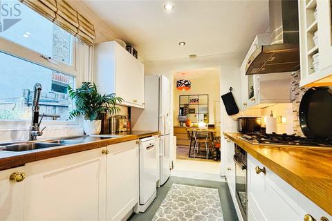 2 bedroom semi-detached house for sale, Wendover Road, Surrey TW18