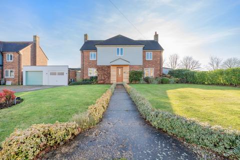 4 bedroom detached house for sale, Stephenson Close, West Raynham