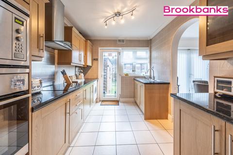 3 bedroom terraced house for sale, Fens Way, Hextable, Kent, BR8